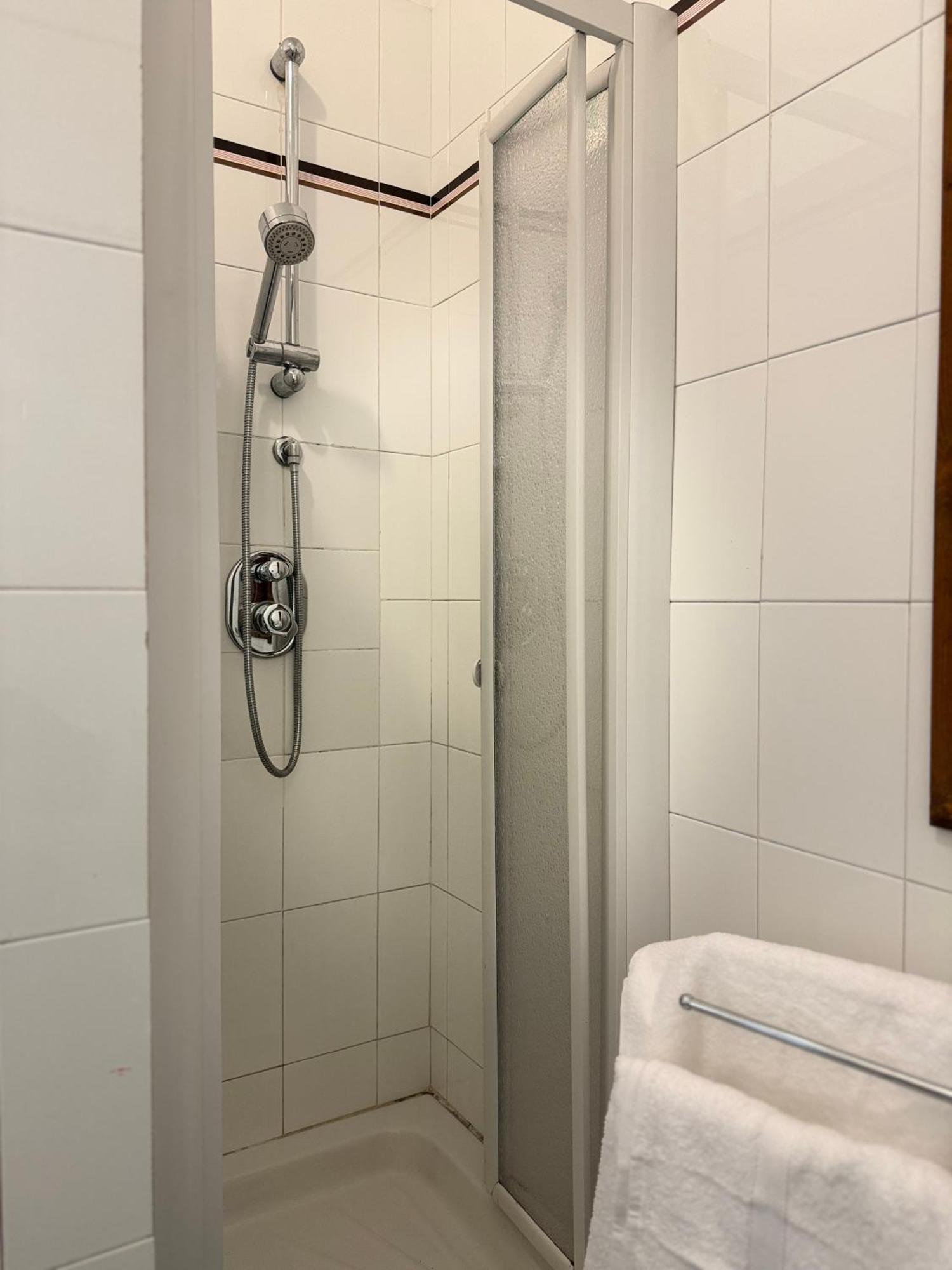 Fl Apartments Nel Corso カリアリ エクステリア 写真