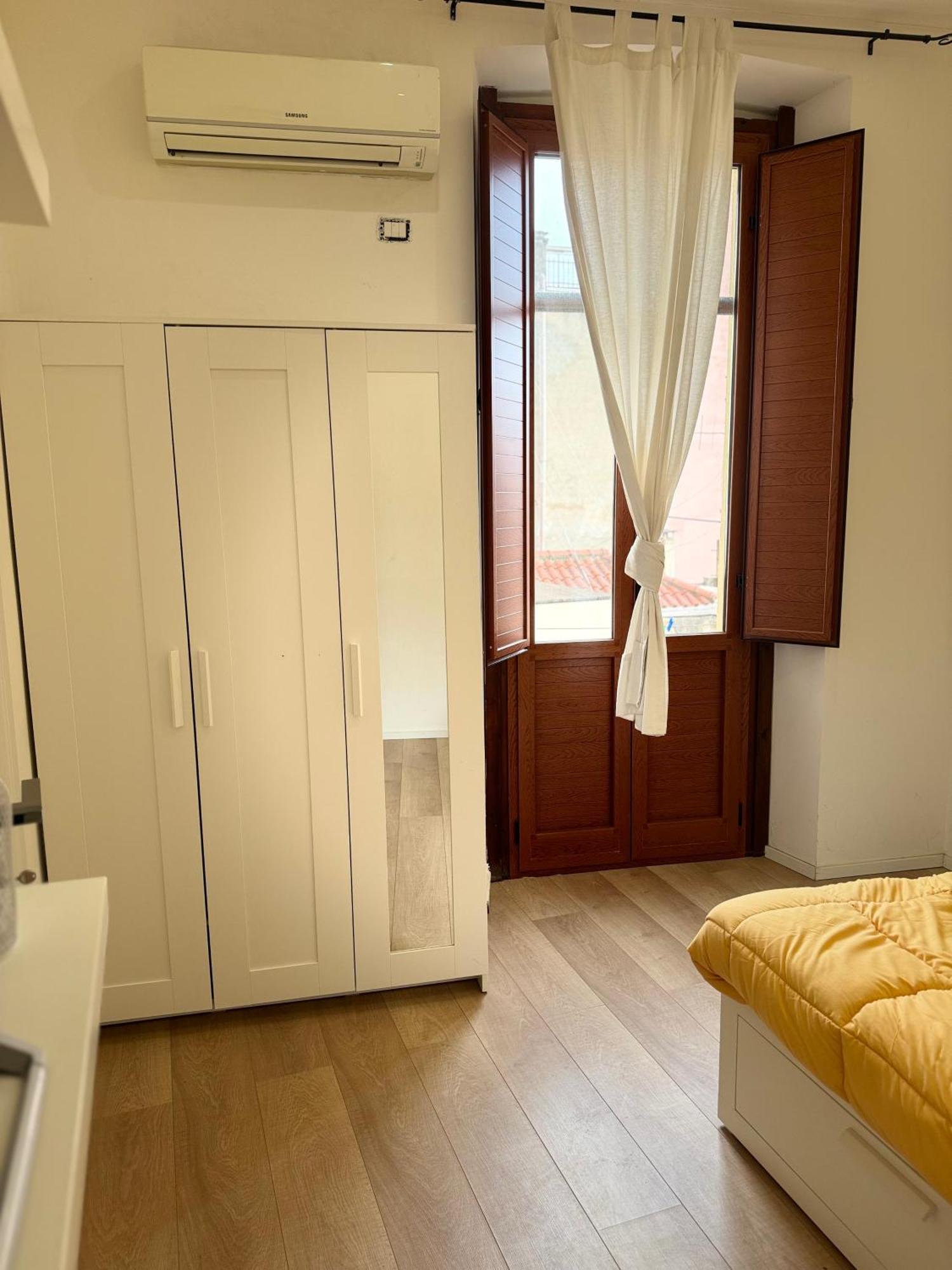 Fl Apartments Nel Corso カリアリ エクステリア 写真